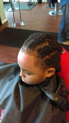 Barber Shop «Man Cave Cutz Barbershop», reviews and photos, 18230 E 9 Mile Rd, Eastpointe, MI 48021, USA