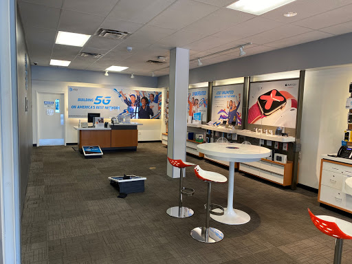 Cell Phone Store «AT&T», reviews and photos, 2020 W Brandon Blvd, Brandon, FL 33511, USA