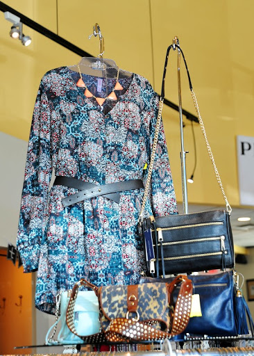 Consignment Shop «Article Consignment Boutique», reviews and photos, 706 56th St #100, Sacramento, CA 95819, USA