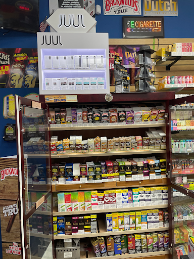 Tobacco Shop «G&S Smoke Shop», reviews and photos, 9163 W Union Hills Dr # 113, Peoria, AZ 85382, USA