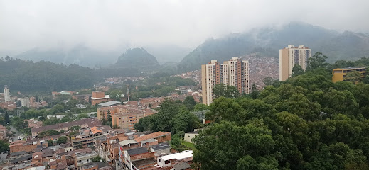 Urbanización Laureles del Castillo