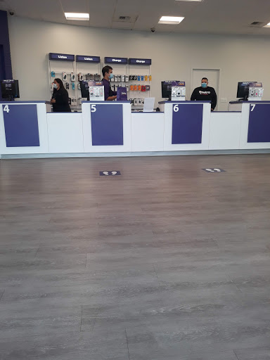 Cell Phone Store «MetroPCS Corporate Store», reviews and photos, 11091 Beach Blvd, Stanton, CA 90680, USA
