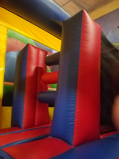 Amusement Center «JJ Jump», reviews and photos, 9057 SE Jannsen Rd, Clackamas, OR 97015, USA