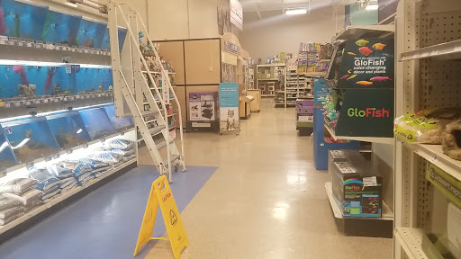 Pet Supply Store «PetSmart», reviews and photos, 3439 Princeton Rd, Hamilton, OH 45011, USA