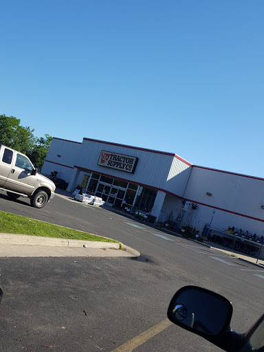 Home Improvement Store «Tractor Supply Co.», reviews and photos, 4203 Old Stockyard Rd, Marshall, VA 20115, USA