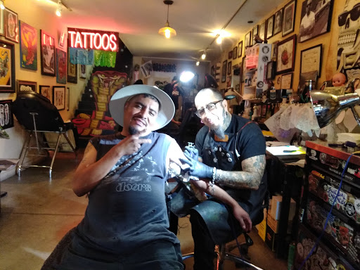 Tattoo Shop «Tinta Rebelde Custom Tattoos», reviews and photos, 133 E 3rd St, Los Angeles, CA 90013, USA