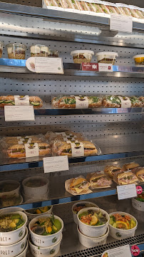 Atmosphère du Sandwicherie Prêt A Manger à Issy-les-Moulineaux - n°4