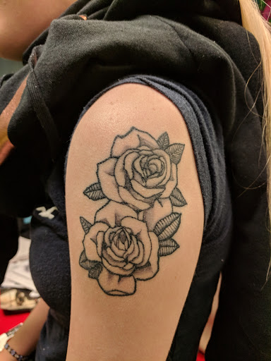 Tattoo Shop «Alternative Tattoo», reviews and photos, 613 Hilltop Rd, Curtis Bay, MD 21226, USA