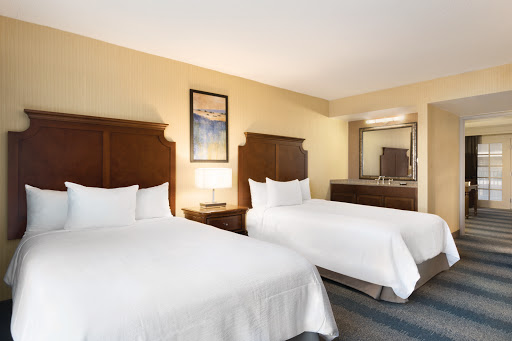 Hotel «Embassy Suites by Hilton Bloomington/Minneapolis», reviews and photos, 2800 American Blvd W, Bloomington, MN 55431, USA