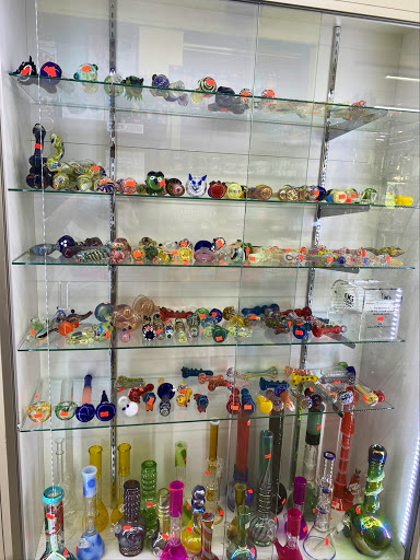 Tobacco Shop «Discount Smoke Tobacco & Beer», reviews and photos, 2387 S Cobb Dr SE B, Smyrna, GA 30080, USA