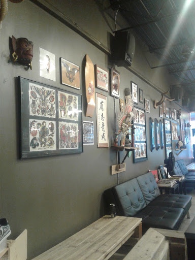 Tattoo Shop «Grimm City Tattoos», reviews and photos, 415 Harding Pl, Nashville, TN 37211, USA