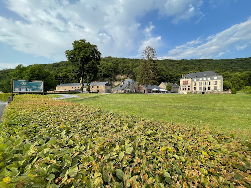 Agence de location de maisons de vacances Domaine Château le Risdoux Vireux-Wallerand