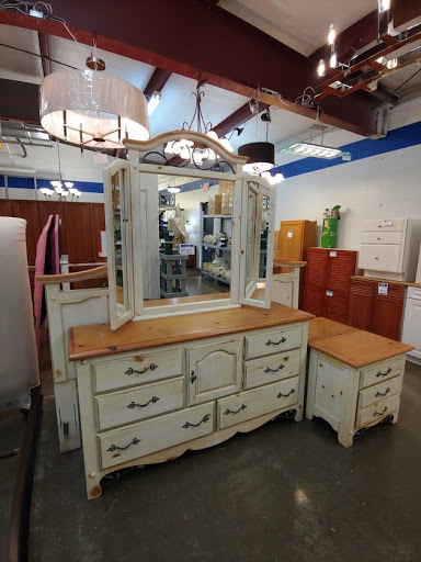 Home Improvement Store «Habitat for Humanity ReStore, Home Improvement», reviews and photos, 5430 Yahl St, Naples, FL 34109, USA