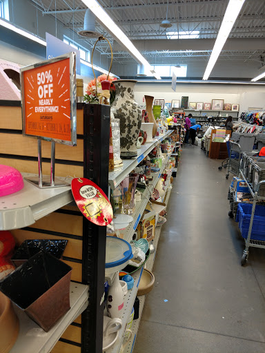 Thrift Store «Goodwill Aurora - Tower», reviews and photos, 18355 E 35th Pl, Aurora, CO 80011, USA