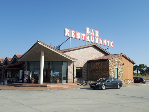 Información y opiniones sobre Restaurante MA de Adanero