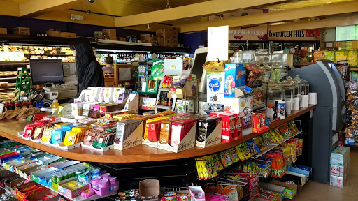 Grocery Store «Strawberry Street Market», reviews and photos, 415 Strawberry St, Richmond, VA 23220, USA