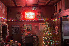 Santa's Pub