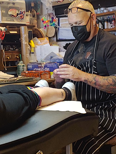 Tattoo Shop «Eye Spy Tattoos & Piercing», reviews and photos, 219 Southwest Blvd, Rohnert Park, CA 94928, USA
