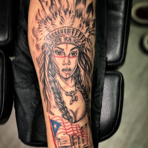 Tattoo Shop «TATTED LOOSE TATTOO STUDIO», reviews and photos, 1914 N Dixie Hwy, Hollywood, FL 33020, USA