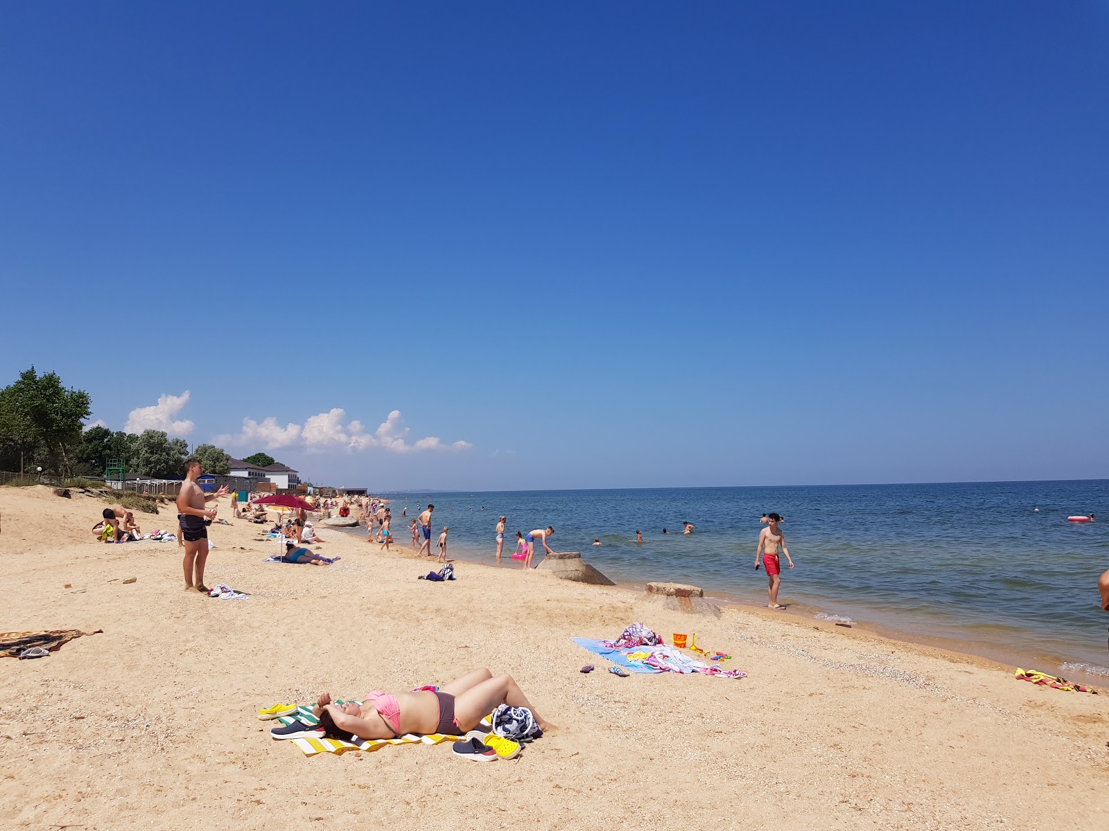 Photo de Golubitskaya Plyazh avec plage spacieuse