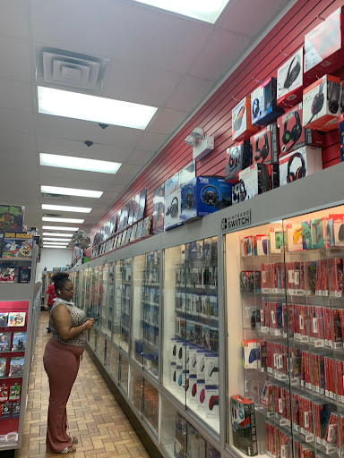 Collectibles Store «The Exchange», reviews and photos, 1524 N Milwaukee Ave, Chicago, IL 60622, USA