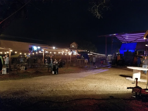 Bar «The Roundup Outdoor Music Venue», reviews and photos, 531 FM 3351, Boerne, TX 78006, USA
