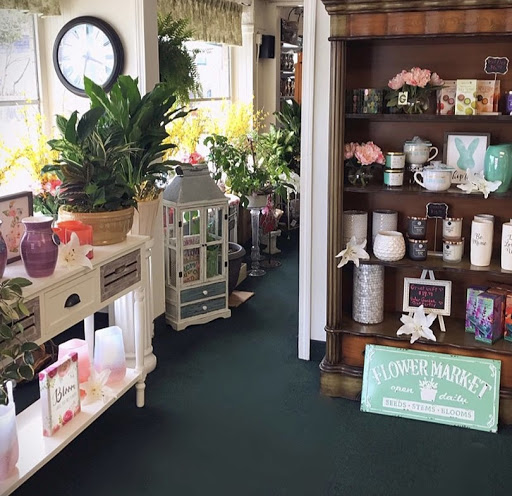 Florist «Flowers By Lorraine», reviews and photos, 541 Boston St, Lynn, MA 01905, USA