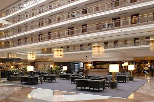 Maritim Airport Hotel Hannover image