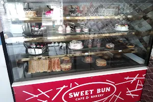 Sweet Bun Cafe & Bakery (Fresh Pizza, Cake, Pastry, Hot Dog, Sandwich, Bread, Burger Etc) image