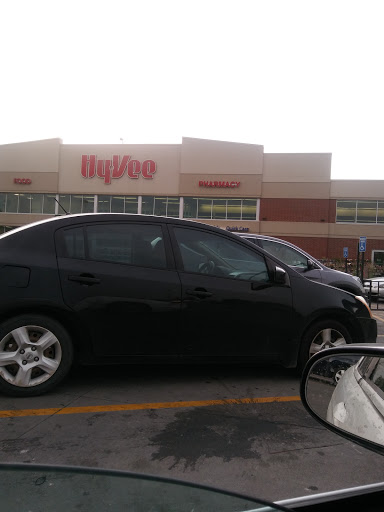 Supermarket «Hy-Vee», reviews and photos, 2323 W Broadway, Council Bluffs, IA 51501, USA