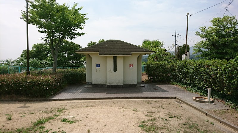 王子原光公園 トイレ