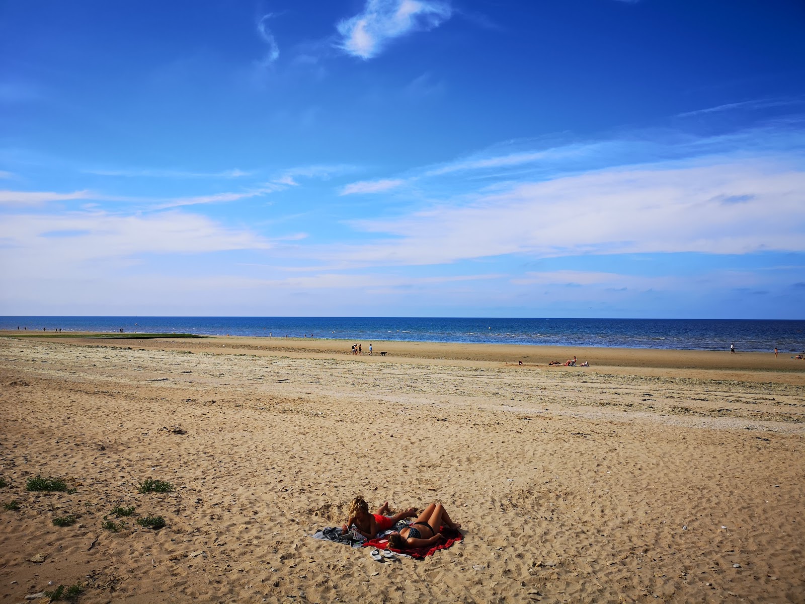 Plage de Bernieres-sur-Mer photo #8