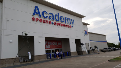 Sporting Goods Store «Academy Sports + Outdoors», reviews and photos, 1101 W Arbrook Blvd, Arlington, TX 76015, USA