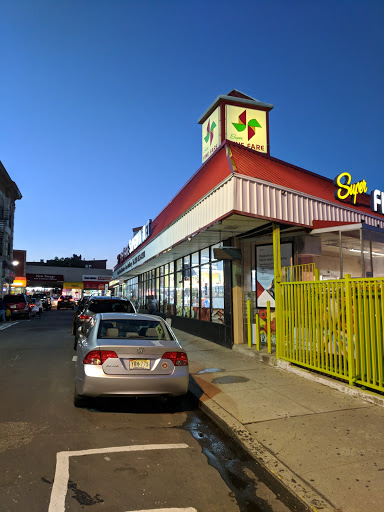 Supermarket «Fine Fare Supermarket», reviews and photos, 601 4th St, Union City, NJ 07087, USA