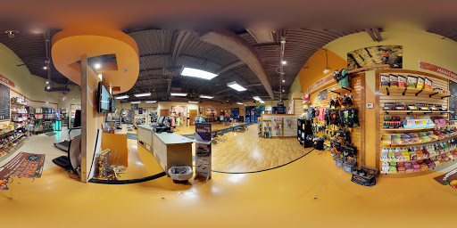 Shoe Store «Big Peach Running Co. - Alpharetta», reviews and photos, 5530 Windward Pkwy #420, Alpharetta, GA 30004, USA