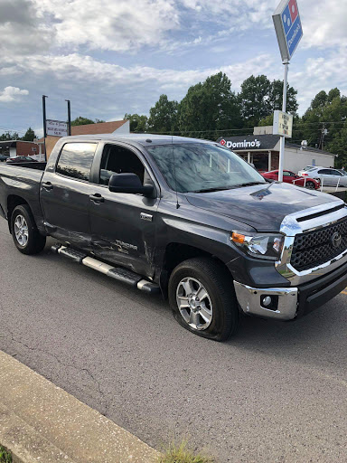 Auto Body Shop «Jack Hart Body Shop Inc», reviews and photos, 1468 S Dixie Blvd, Radcliff, KY 40160, USA