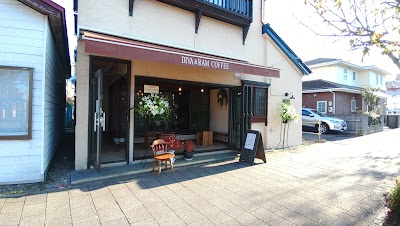 ディーヴァアンドラムコーヒー