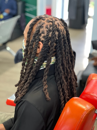 Barber Shop «Friendly Faces Barber Shop», reviews and photos, 3505 East-West Hwy, Hyattsville, MD 20781, USA