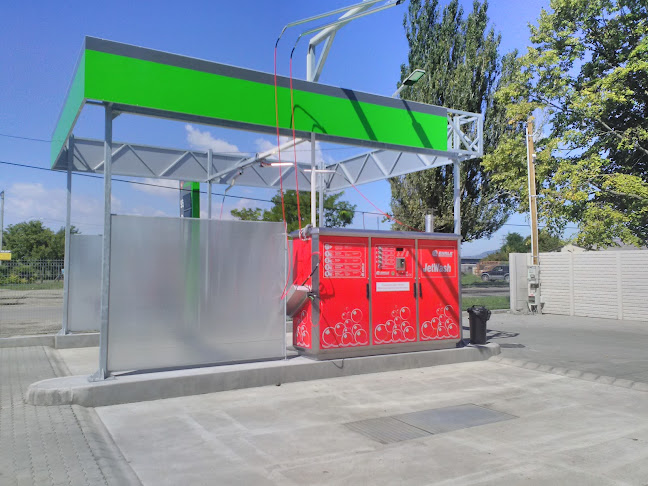 Comentarii opinii despre Petroil Benzinkút és Autómosó