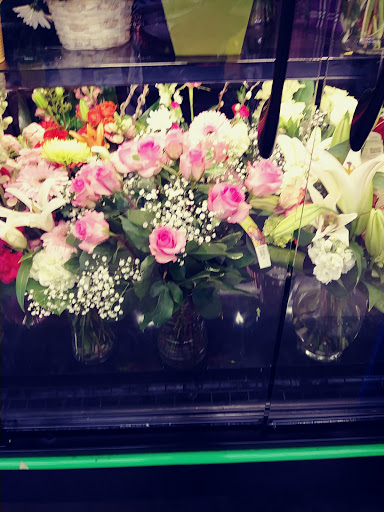 Supermarket «Save Mart Supermarkets», reviews and photos, 3601 Pelandale Ave, Modesto, CA 95356, USA