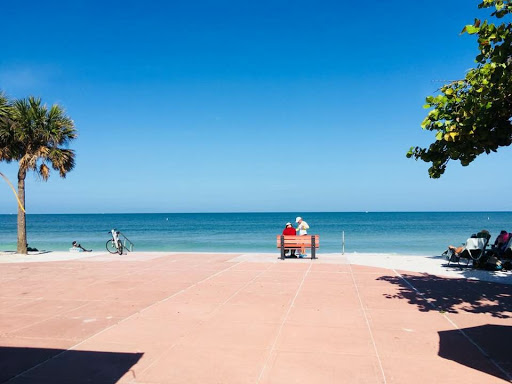 Public Beach «Pass-A-Grille Beach», reviews and photos, 113 11th Ave, Pass-A-Grille Historic District, FL 33706, USA