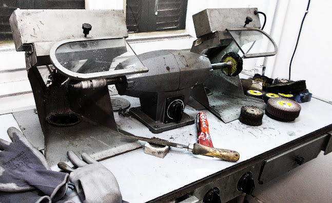 Αριθμός τηλεφώνου Σπυρος Κοντοσωρος, Ειδη Καπνιστου - Επισκευη Αναπτηρων