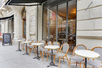 Atmosphère du LA CANTINE by THE BABEL COMMUNITY – Marseille République l Restaurant Convivial - n°3