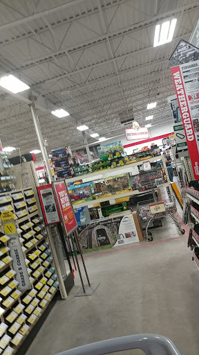 Home Improvement Store «Tractor Supply Co.», reviews and photos, 67 Palomba Dr, Enfield, CT 06082, USA