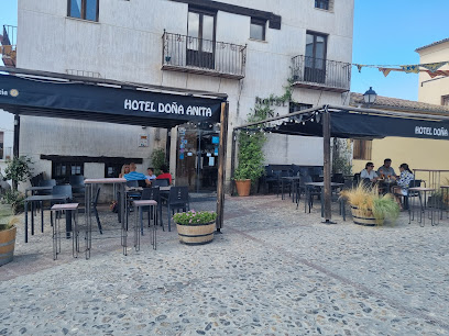 Restaurante Doña Anita - Plaza de Albornoz, 15, 46340 Requena, Valencia, Spain