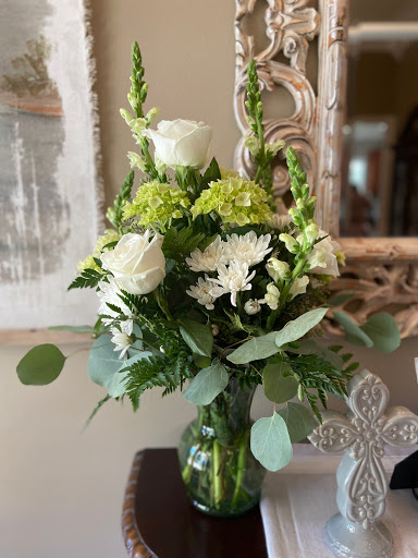 Florist «Pretty-N-Pink Florist Inc», reviews and photos, 8106 Kripple K Rd, Denham Springs, LA 70726, USA