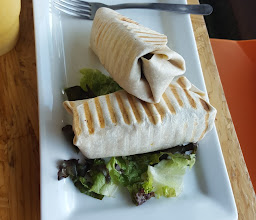 Plaza Amandala photo