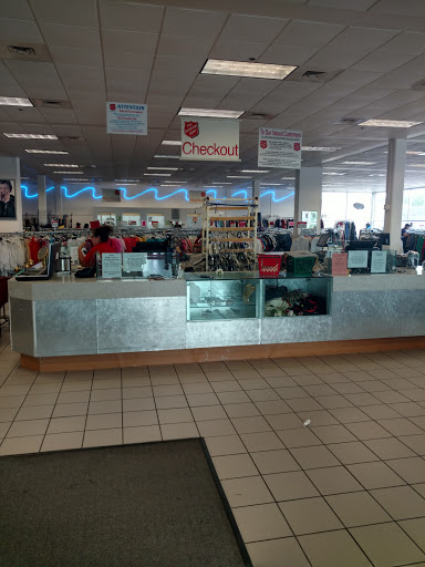 Thrift Store «The Salvation Army Family Store & Donation Center», reviews and photos, 2208 Washington Ave, Houston, TX 77007, USA