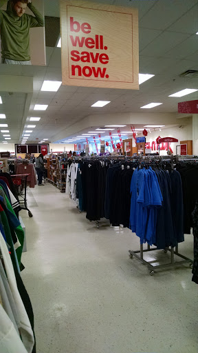 Department Store «T.J. Maxx», reviews and photos, 700 Broadway, Westwood, NJ 07675, USA