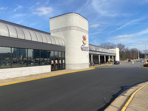 Grocery Store «Giant Food», reviews and photos, 3480 S Jefferson St, Falls Church, VA 22041, USA